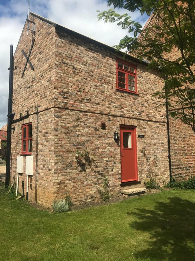 C Farmhouse Accommodation Alne エクステリア 写真